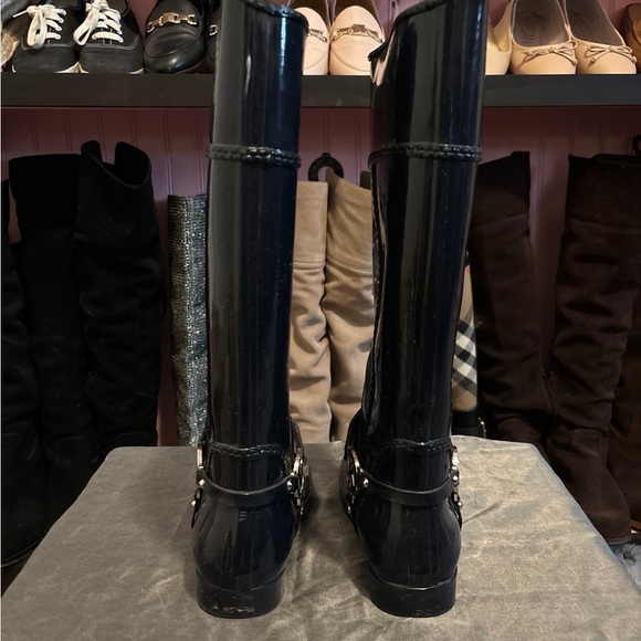 Navy in color. Size 6 rain boots. - Picture 5 of 5